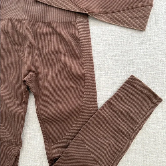 JoyLab Ribbed Workout Set - Picture 3 of 3